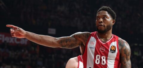 Olimpijakos Tajrik Džons